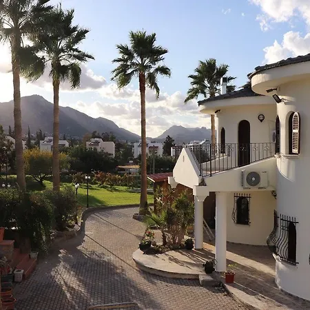 Meryem's 3* Ájosz Epíktitosz