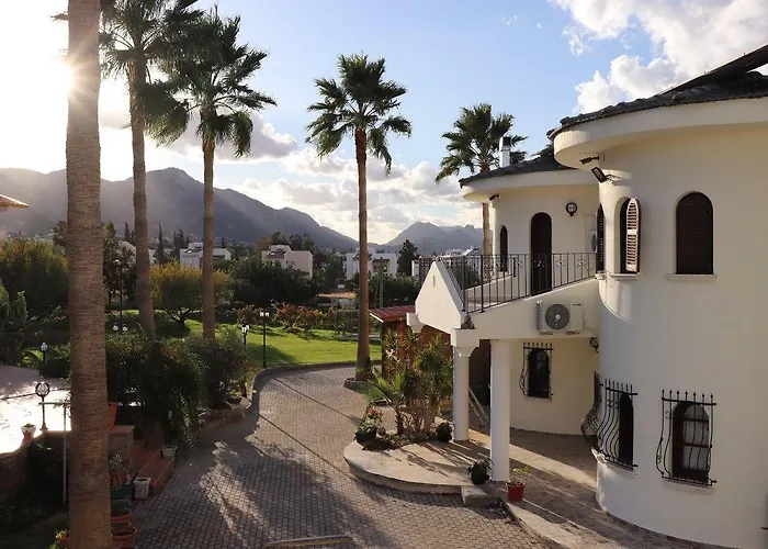 Meryem's 3* Ayios Epiktitos